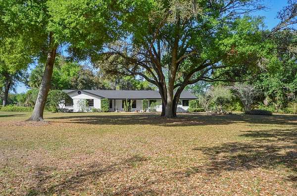 2 Acres of Land with Home for Lease in Windermere, Florida