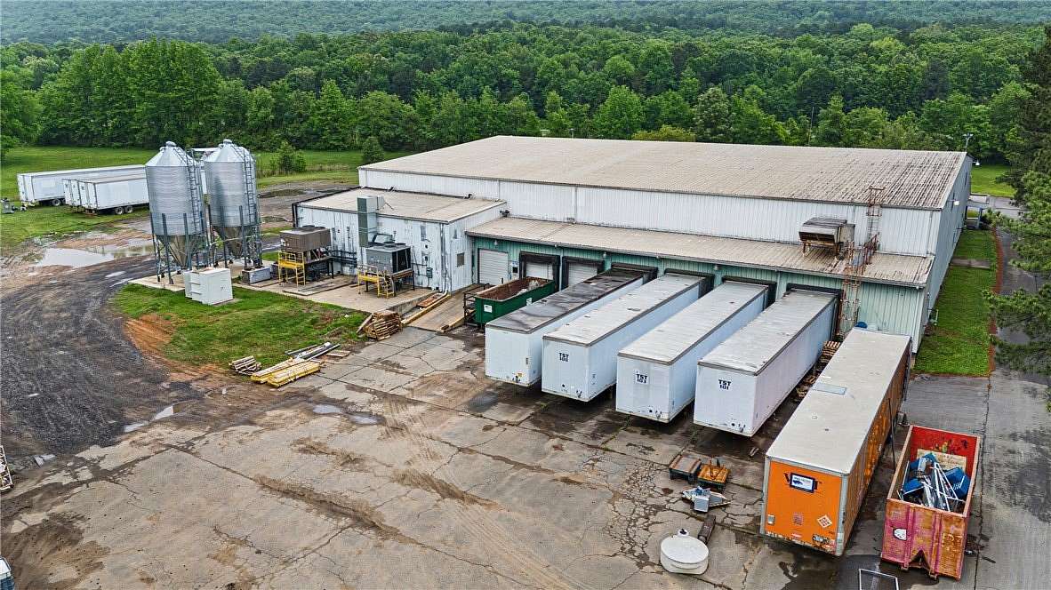 10 Acres of Improved Commercial Land for Sale in Atkins, Arkansas