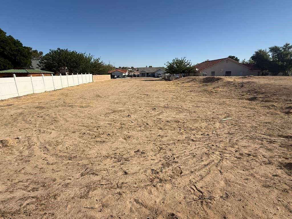 0.27 Acres of Residential Land for Sale in Helendale, California