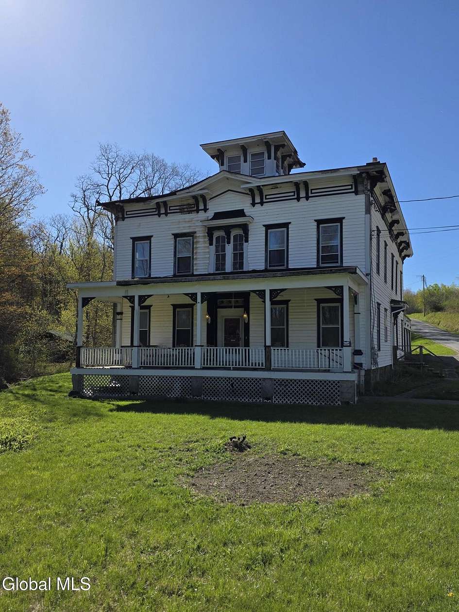 1.6 Acres of Land with Home for Sale in Pattersonville, New York