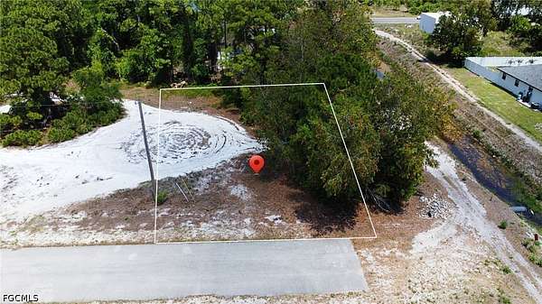 0.25 Acres of Residential Land for Sale in Lehigh Acres, Florida