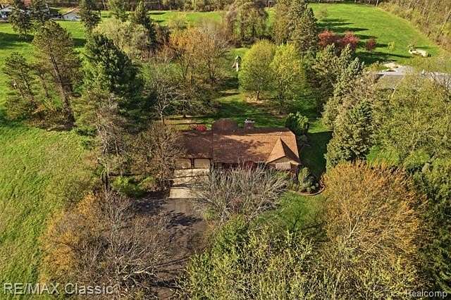 2 Acres of Land with Home for Sale in Commerce Township, Michigan