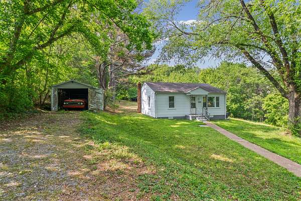 3.32 Acres of Land with Home for Sale in Clarksville, Tennessee