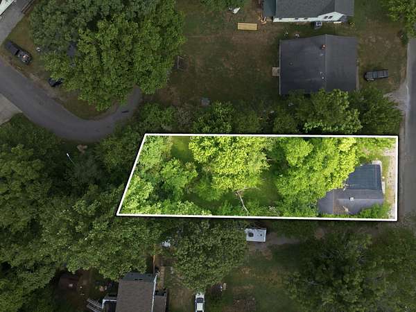 0.26 Acres of Mixed-Use Land for Sale in Columbia, Tennessee