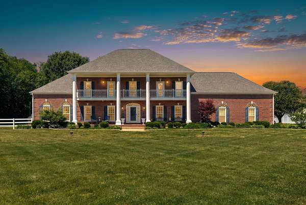10.3 Acres of Land with Home for Sale in Mount Juliet, Tennessee