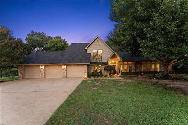 1.8 Acres of Land with Home for Sale in Gladewater, Texas