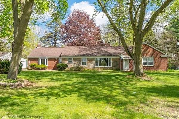 1.69 Acres of Land with Home for Sale in Farmington Hills, Michigan
