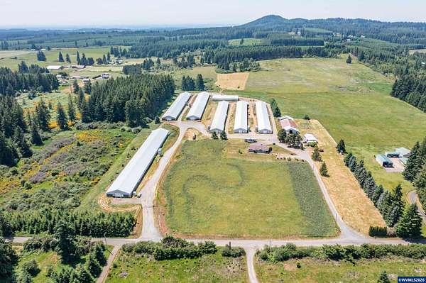 21 Acres of Agricultural Land with Home for Sale in Beavercreek, Oregon