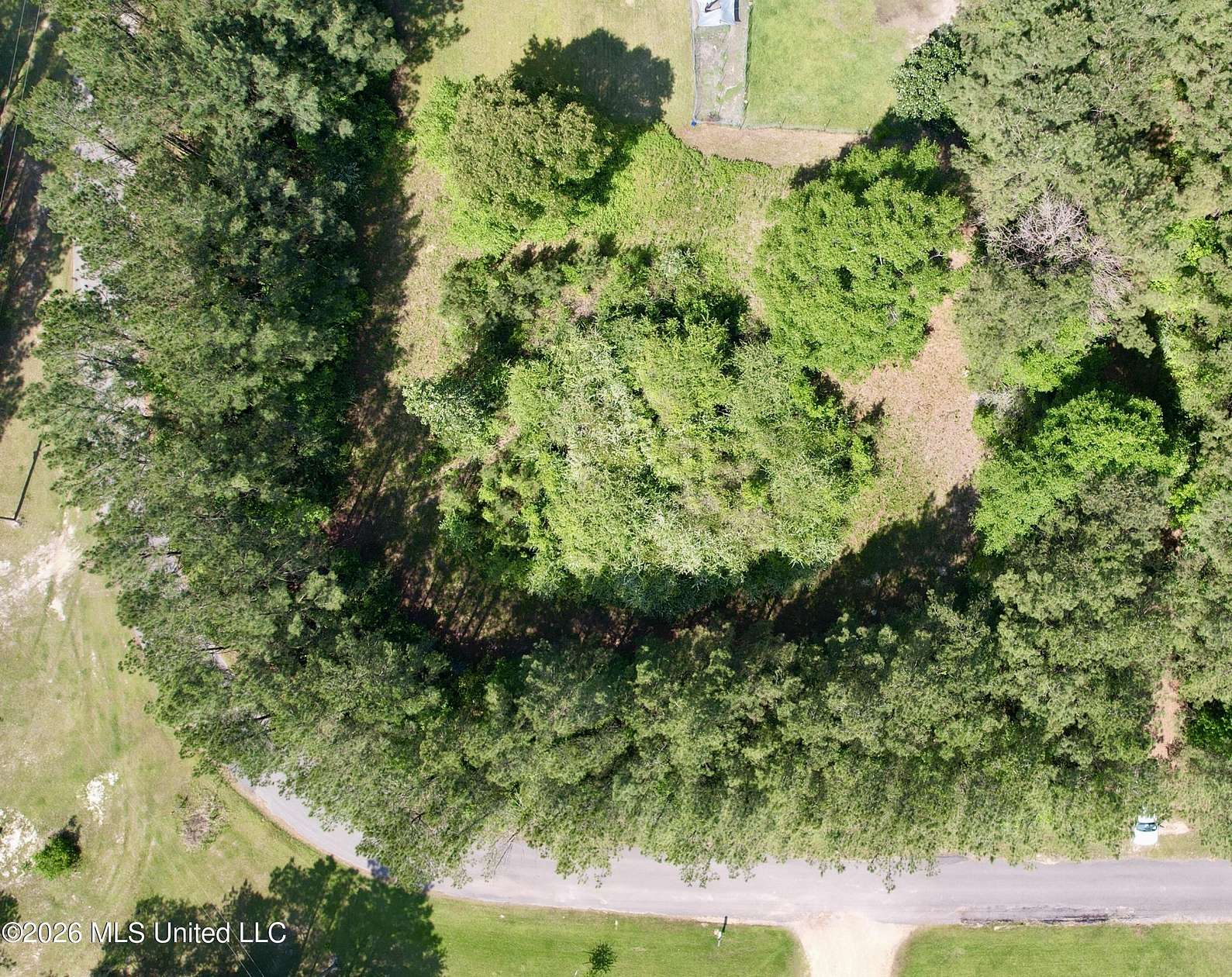 1 Acre of Residential Land for Sale in Moselle, Mississippi