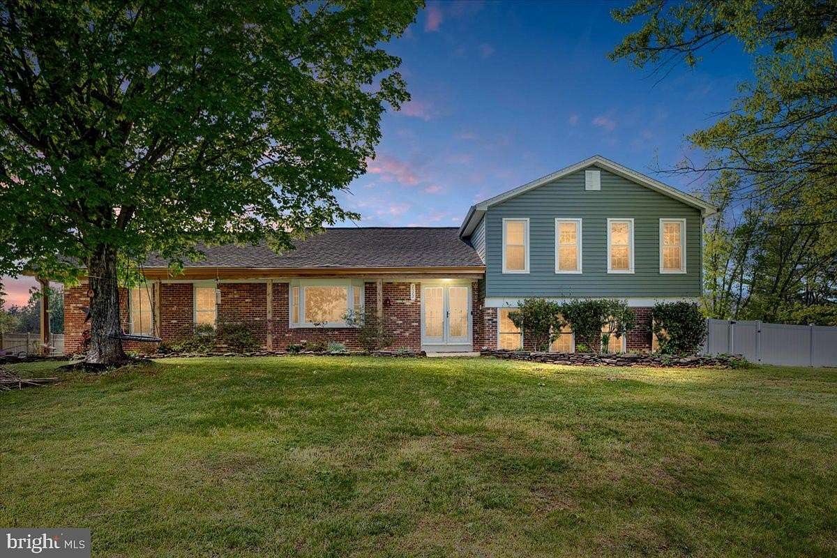 1.5 Acres of Land with Home for Sale in Haymarket, Virginia