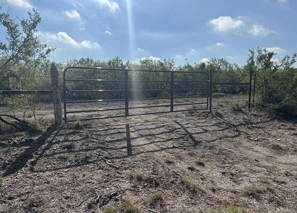 20.3 Acres of Recreational Land for Sale in San Diego, Texas