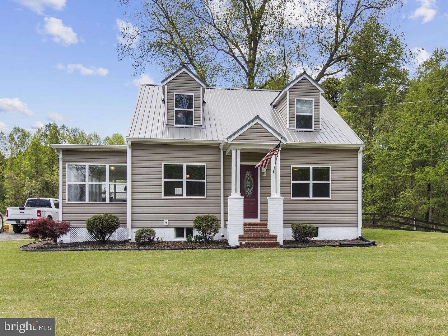 19 Acres of Land with Home for Sale in Mechanicsville, Maryland