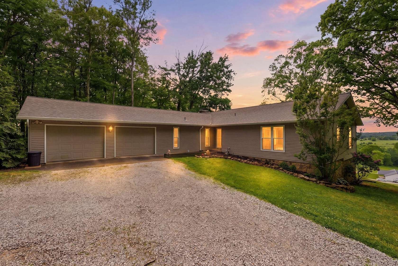 1.5 Acres of Land with Home for Sale in London, Kentucky