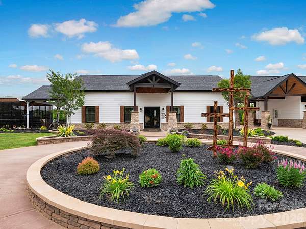 4.65 Acres of Improved Mixed-Use Land for Sale in Clover, South Carolina
