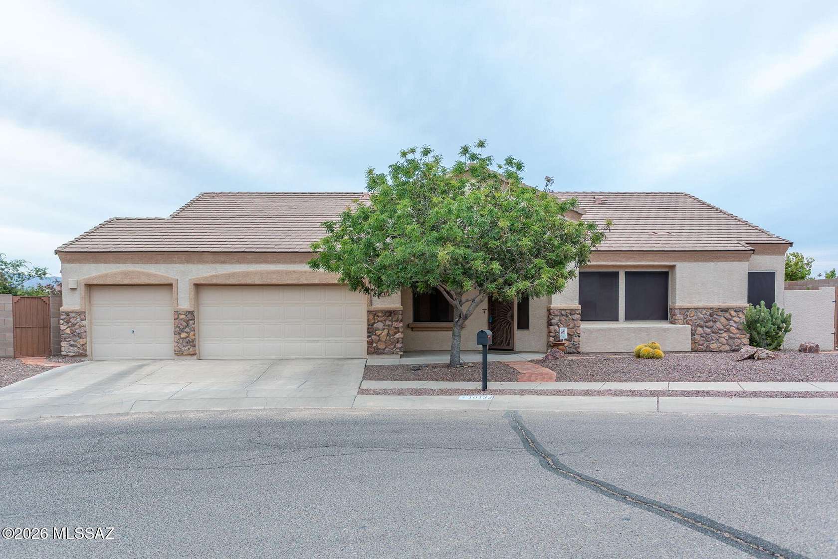 1.54 Acres of Land with Home for Sale in Tucson, Arizona