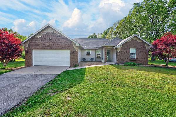3.1 Acres of Land with Home for Sale in Strafford, Missouri