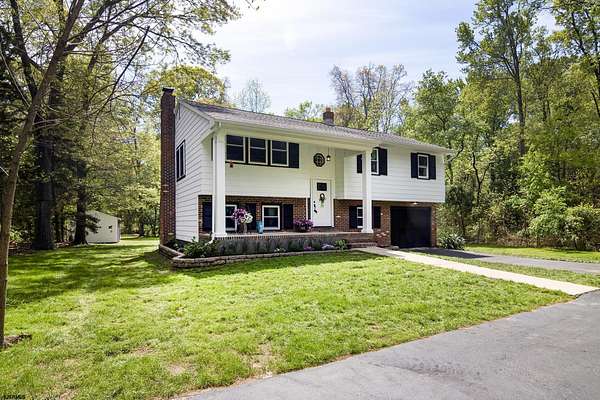 2.69 Acres of Land with Home for Sale in Pittsgrove Township, New Jersey