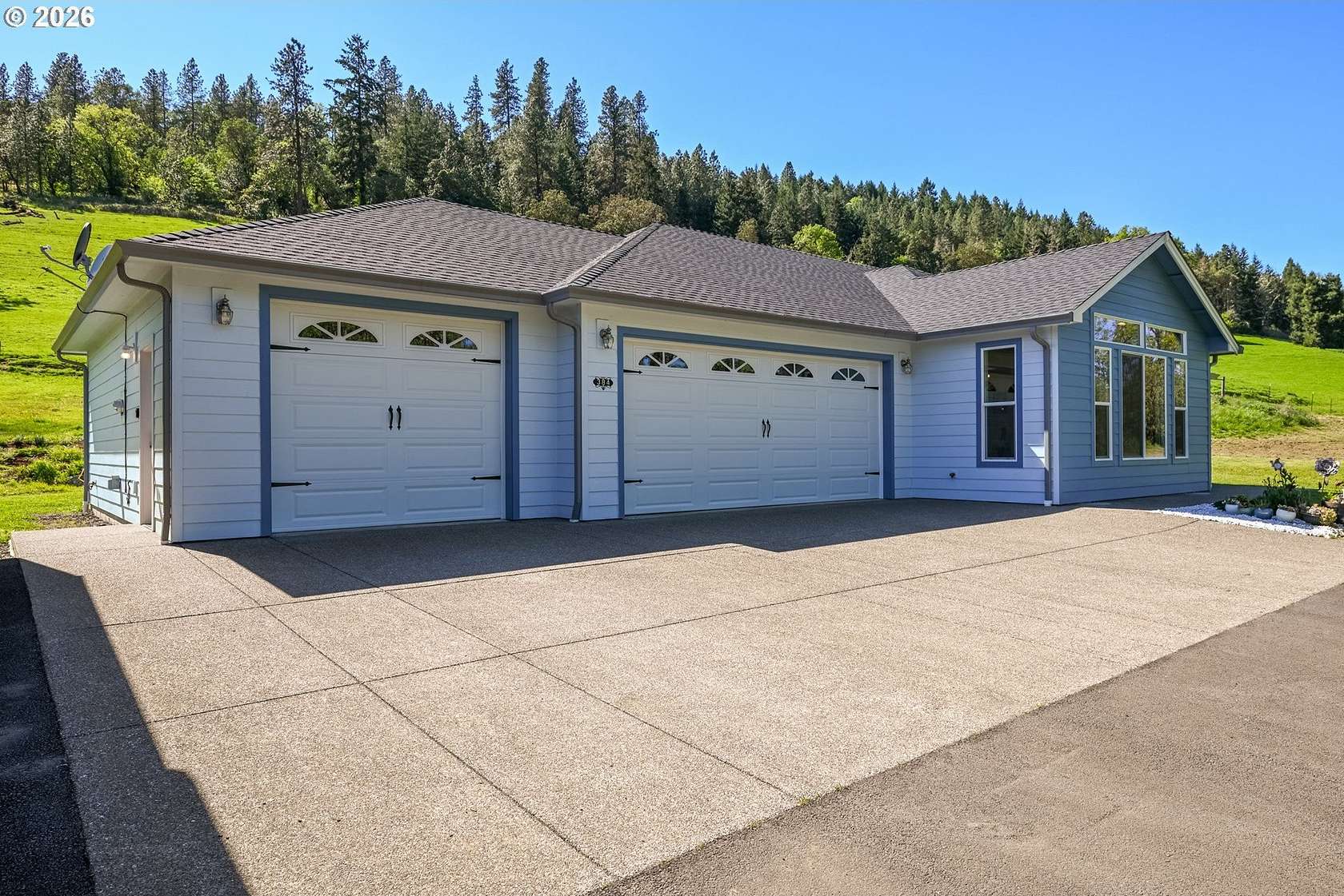 2 Acres of Land with Home for Sale in Roseburg, Oregon