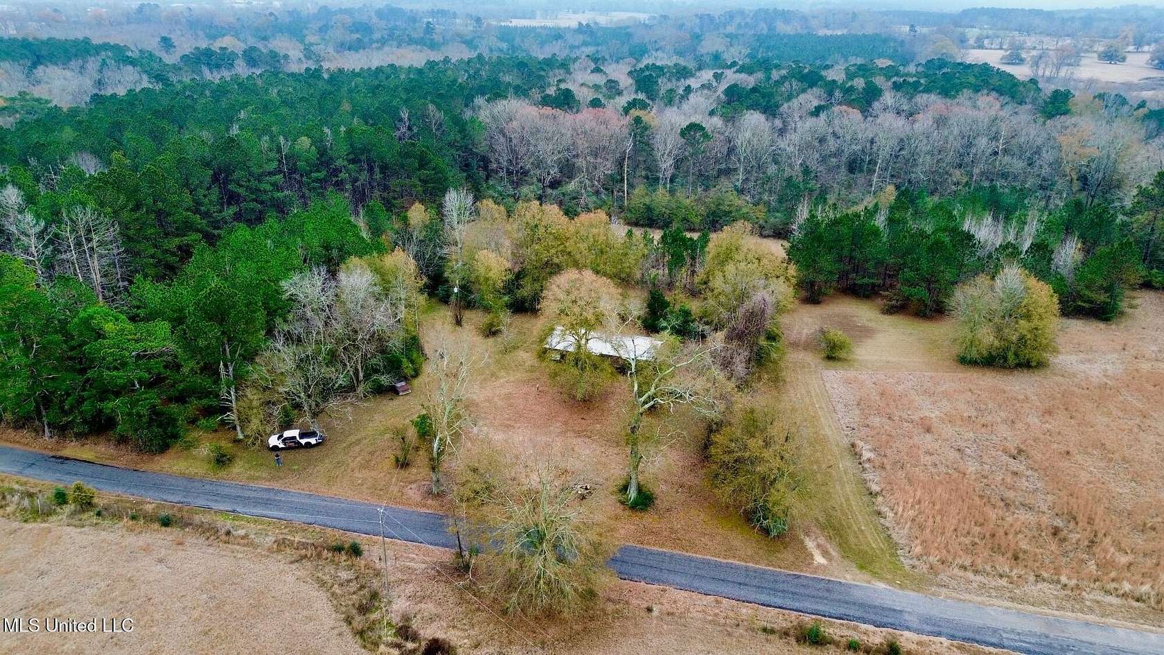 40 Acres of Recreational Land with Home for Sale in Magee, Mississippi