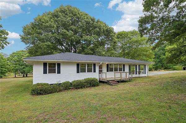 1.67 Acres of Land with Home for Sale in Stockbridge, Georgia