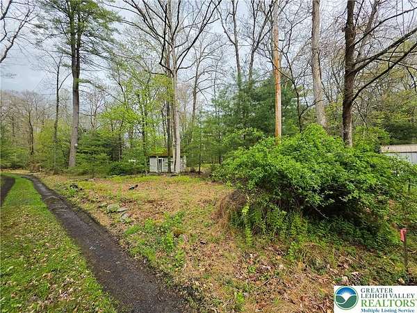 1.39 Acres of Residential Land for Sale in East Stroudsburg, Pennsylvania