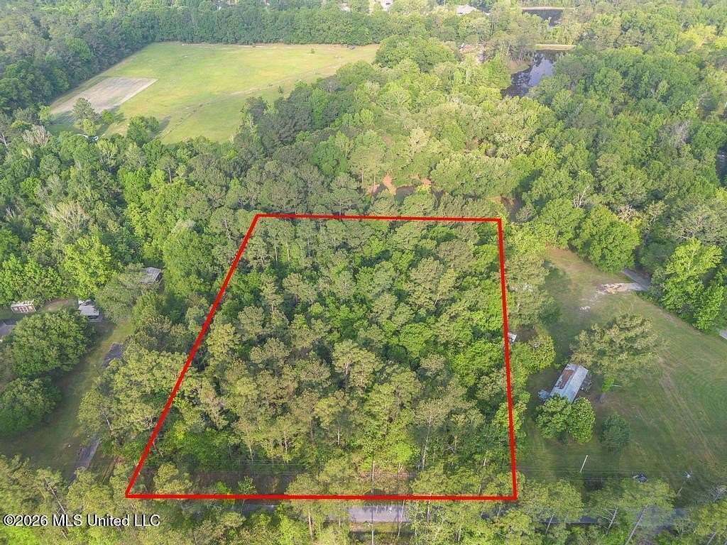 2 Acres of Residential Land for Sale in Vancleave, Mississippi