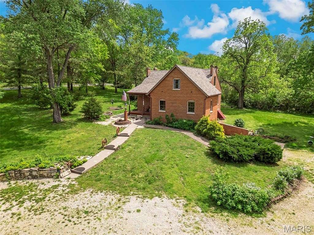 9.8 Acres of Land with Home for Sale in Washington, Missouri