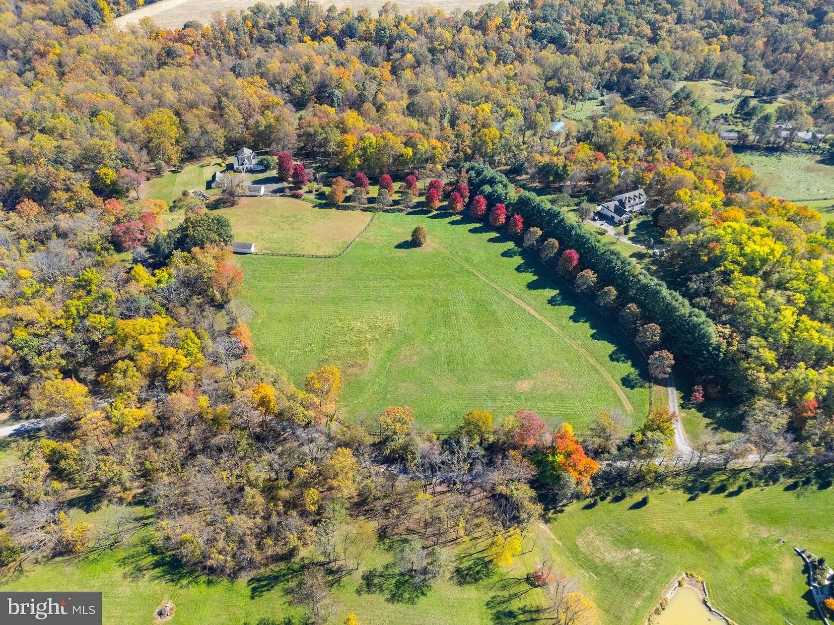 7 Acres of Land for Sale in Middleburg, Virginia