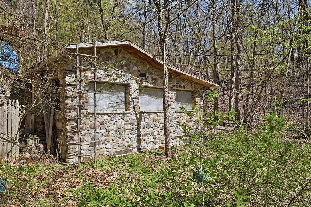 2.2 Acres of Improved Residential Land for Sale in Branchport, New York