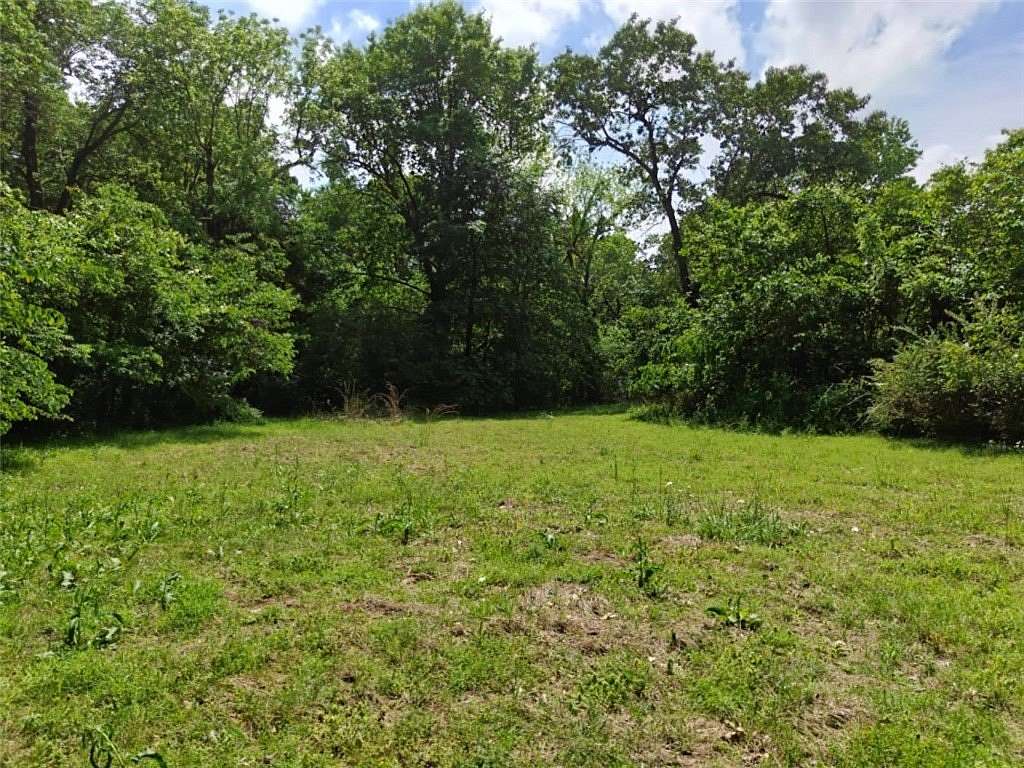 3 Acres of Residential Land for Sale in Fayetteville, Arkansas