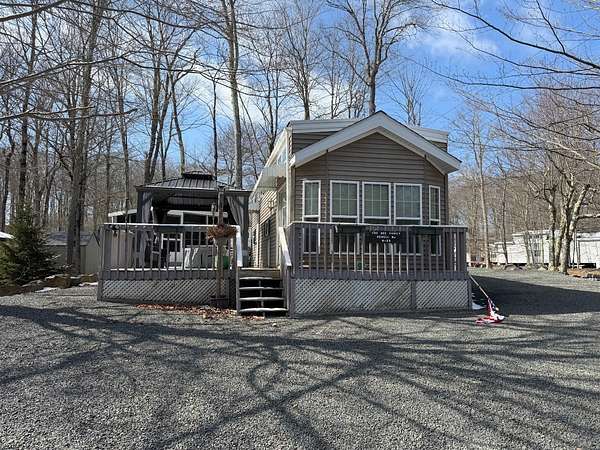 0.14 Acres of Land for Sale in Gouldsboro, Pennsylvania