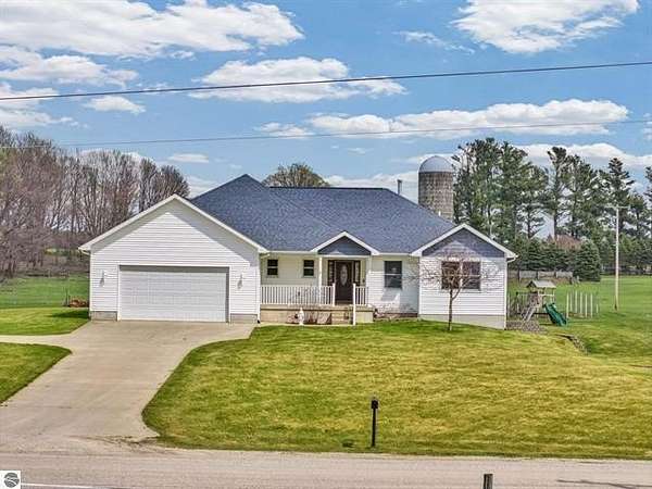 2.34 Acres of Land with Home for Sale in Cadillac, Michigan