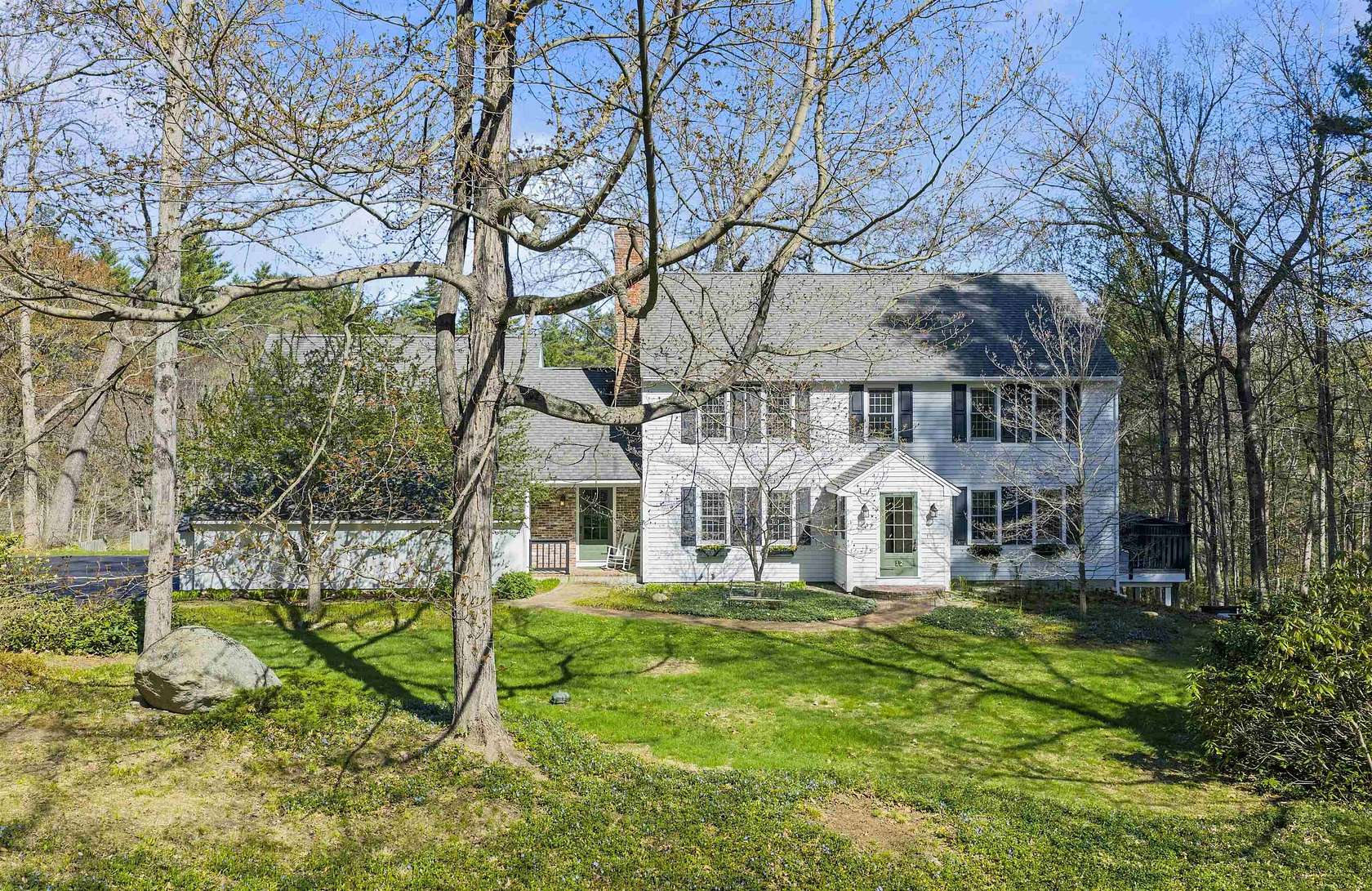 2 Acres of Land with Home for Sale in Amherst, New Hampshire