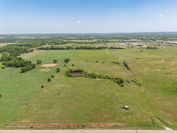 40 Acres of Agricultural & Residential Land for Sale in Shawnee, Oklahoma