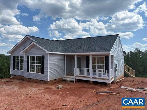 2.4 Acres of Land with Home for Sale in Palmyra, Virginia