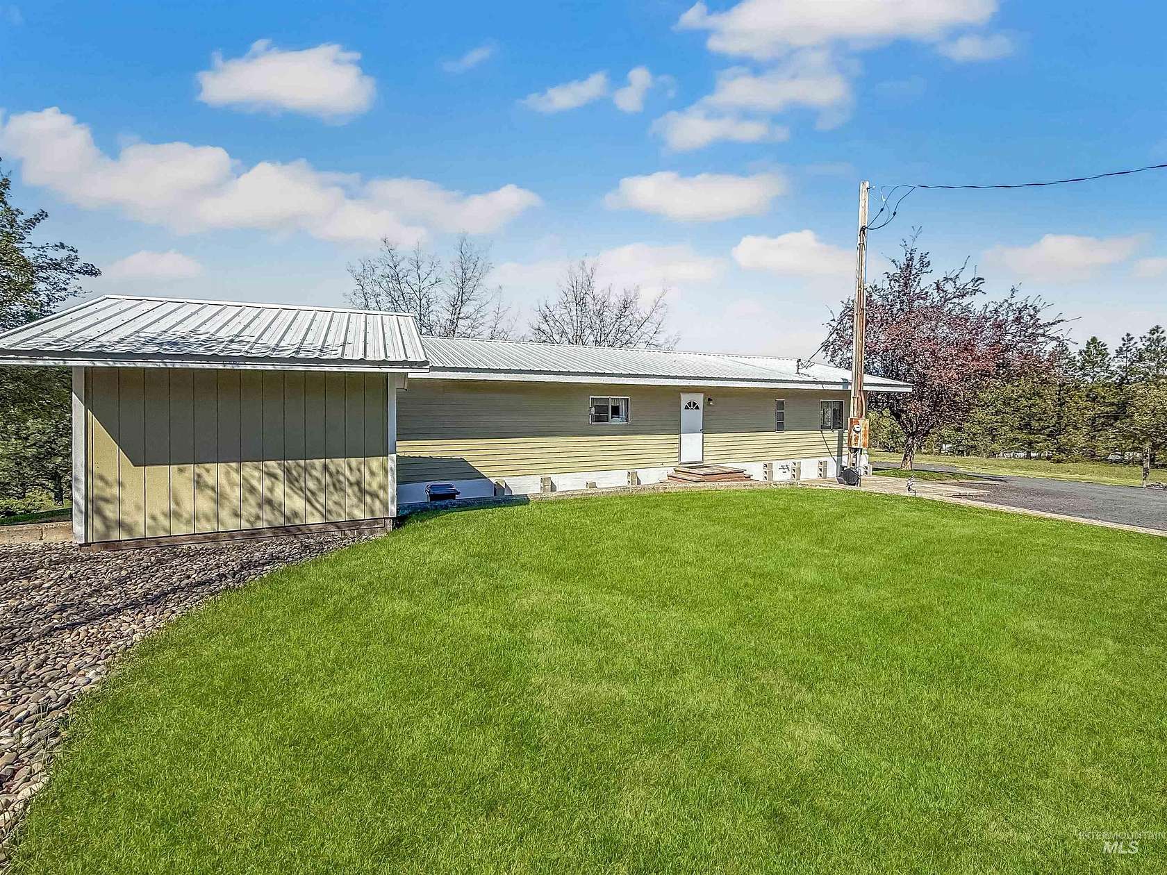 3.4 Acres of Land with Home for Sale in Moscow, Idaho