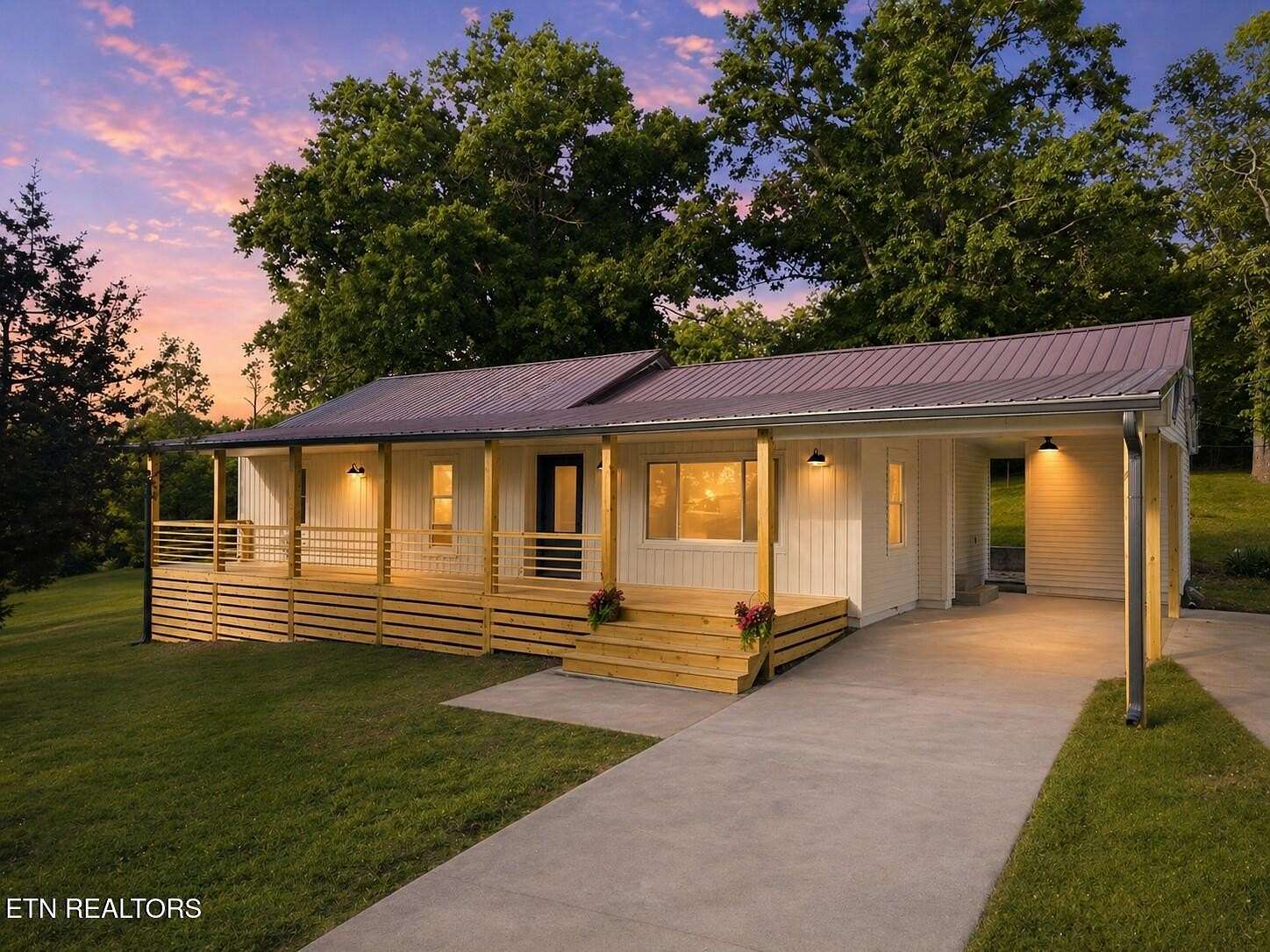 1.5 Acres of Land with Home for Sale in Knoxville, Tennessee