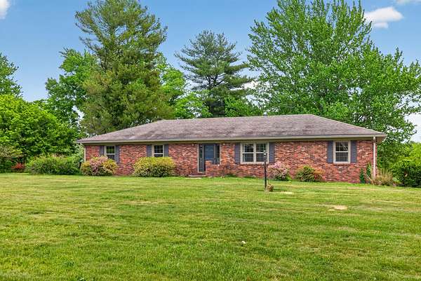 4.87 Acres of Land with Home for Sale in Lancaster, Kentucky