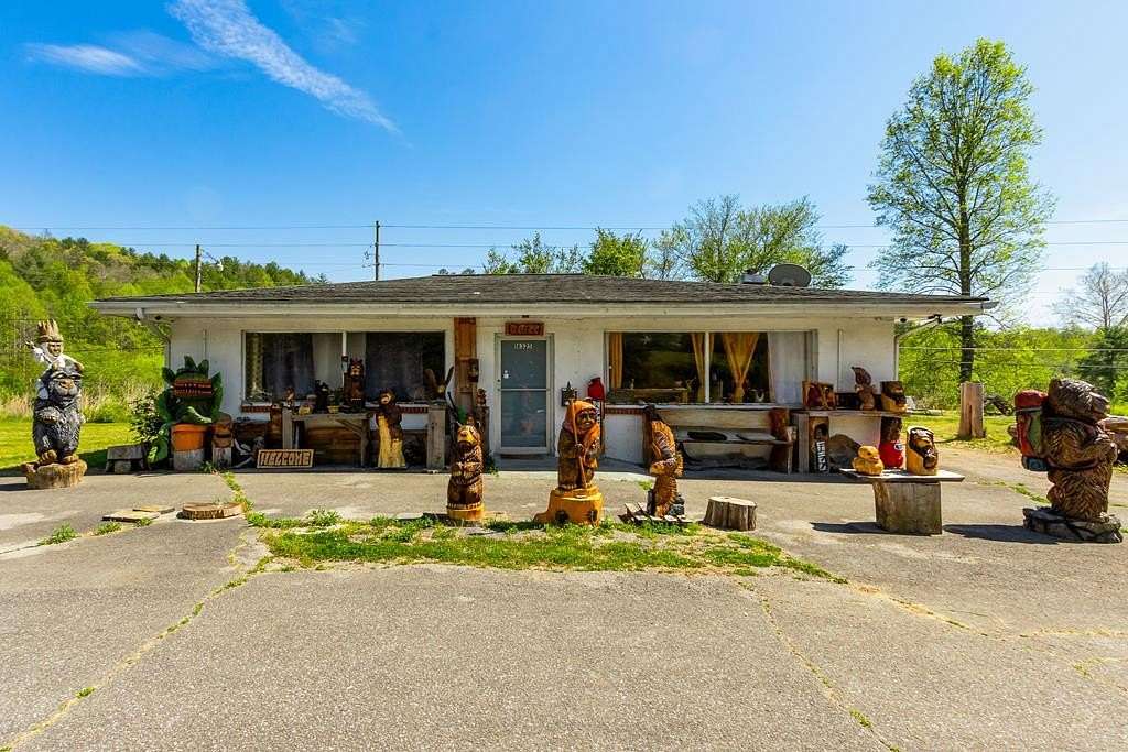 1.65 Acres of Improved Mixed-Use Land for Sale in Murphy, North Carolina