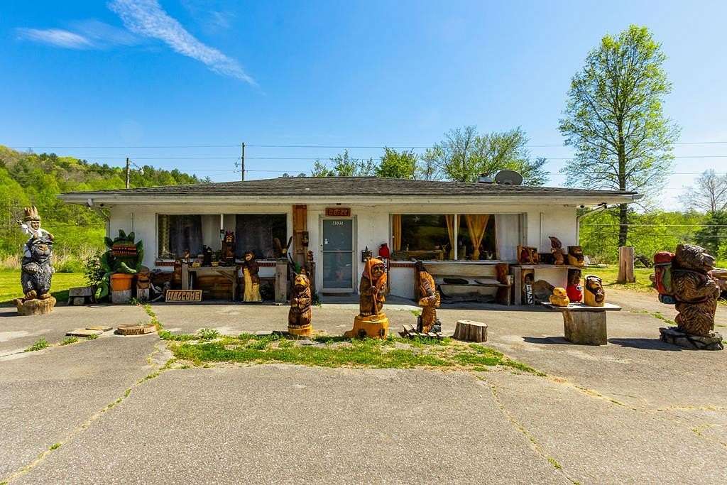 1.65 Acres of Improved Mixed-Use Land for Sale in Murphy, North Carolina