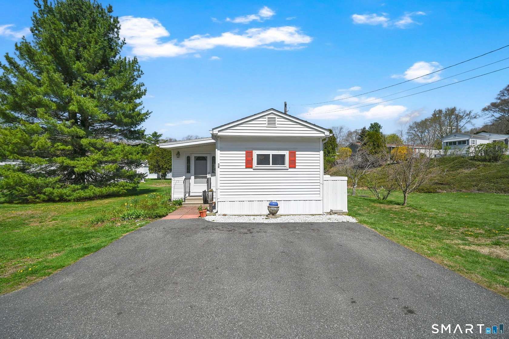 3 Acres of Land with Home for Sale in Mansfield Town, Connecticut