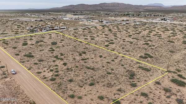 5 Acres of Residential Land for Sale in El Paso, Texas