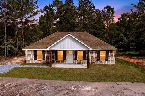 1.5 Acres of Land with Home for Sale in Poplarville, Mississippi
