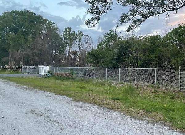 1.25 Acres of Land for Sale in Clewiston, Florida