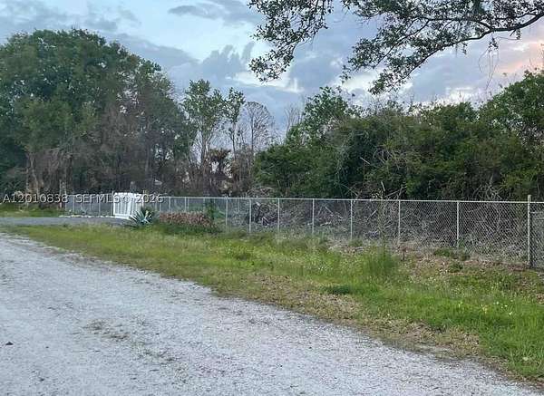 1.25 Acres of Land for Sale in Clewiston, Florida