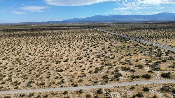 2.5 Acres of Land for Sale in El Mirage, California