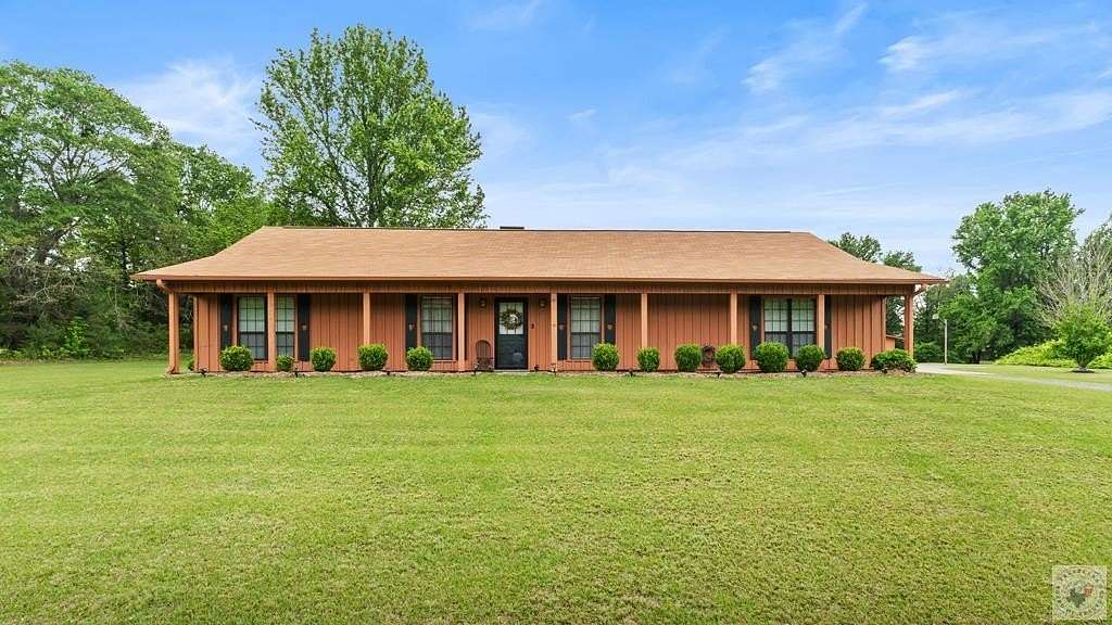 3.18 Acres of Land with Home for Sale in Hope, Arkansas