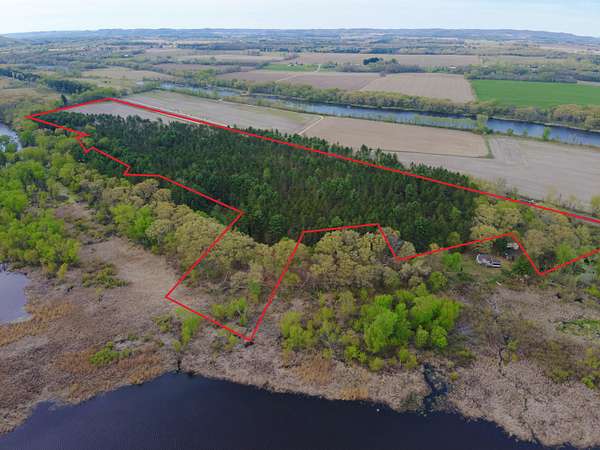 38.8 Acres of Land for Sale in Trempealeau, Wisconsin