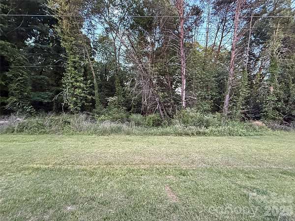 1.38 Acres of Residential Land for Sale in Mooresville, North Carolina