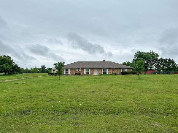 4.79 Acres of Land with Home for Sale in Rockwall, Texas